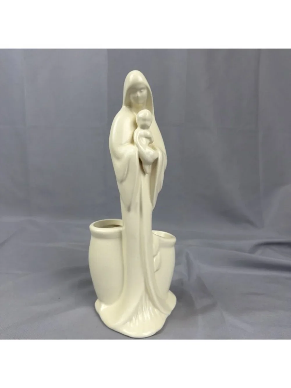 Vintage Haeger Pottery Madonna and Child Planter 11 Inch Model 3264 Ivory Color